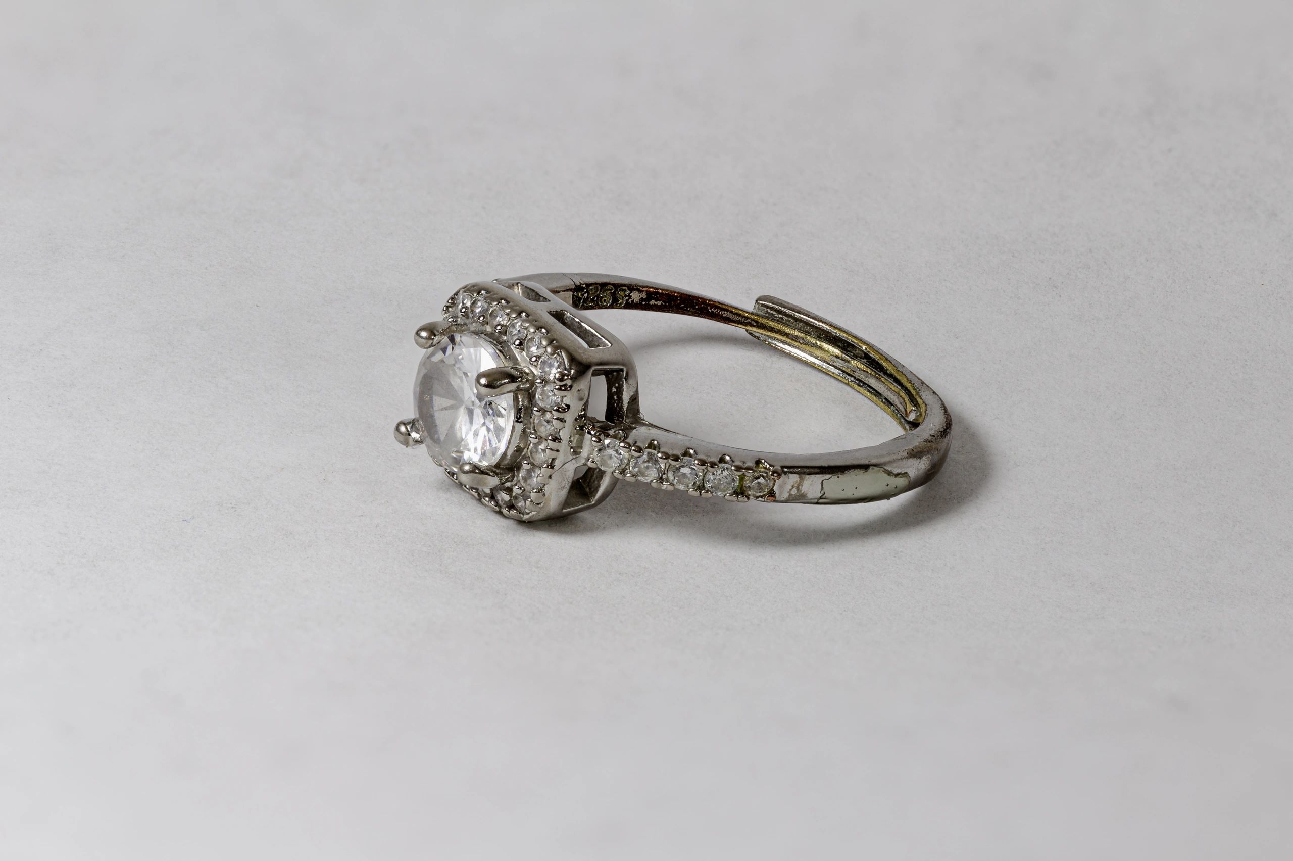 Crystal ring with sparkling center stone